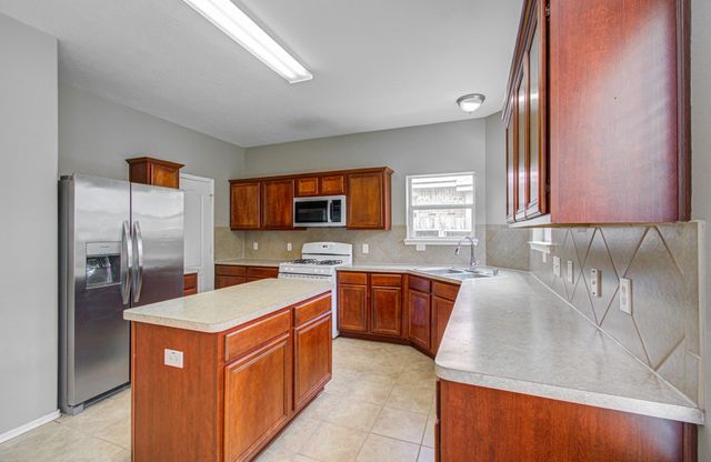 24718 Sandusky Drive, Tomball, TX 77375