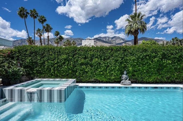 1502 E Sierra Way, Palm Springs, CA 92264