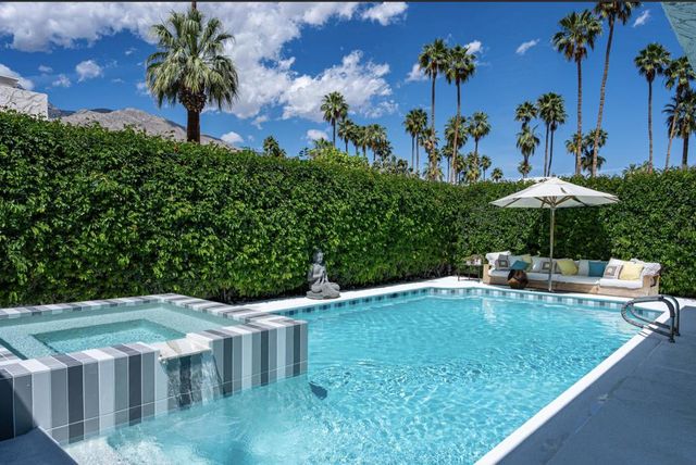 1502 E Sierra Way, Palm Springs, CA 92264