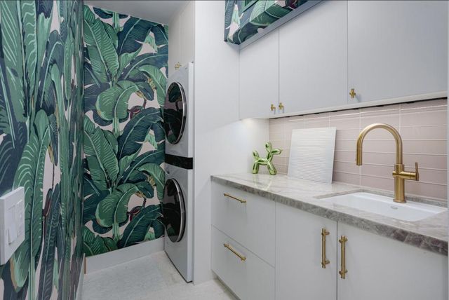 1502 E Sierra Way, Palm Springs, CA 92264