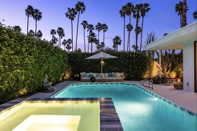 1502 E Sierra Way, Palm Springs, CA 92264