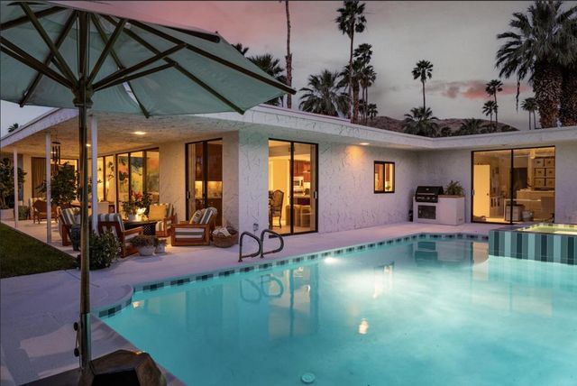 1502 E Sierra Way, Palm Springs, CA 92264