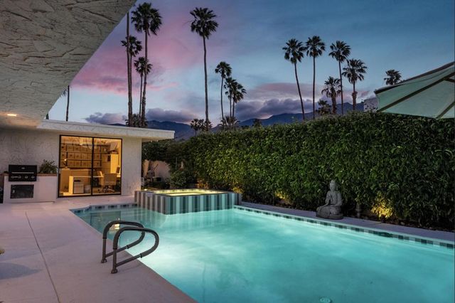 1502 E Sierra Way, Palm Springs, CA 92264