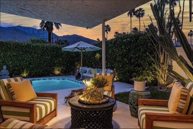 1502 E Sierra Way, Palm Springs, CA 92264