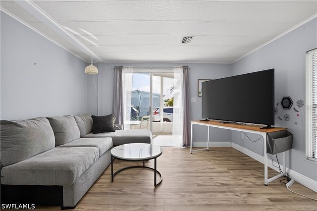 125 Kim DR 125, Naples, FL 34104