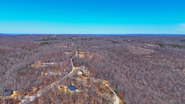 1 Rattlesnake Rd, Mcminnville, TN 37110