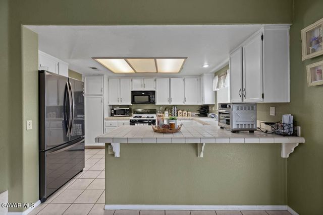 2425 Williams Court, Rosamond, CA 93560