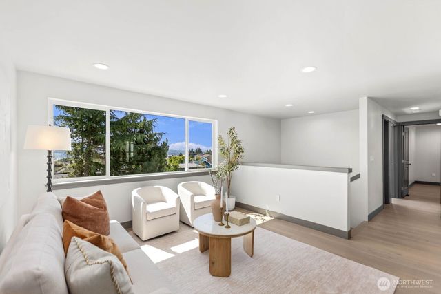 5926 23rd Avenue S, Seattle, WA 98108