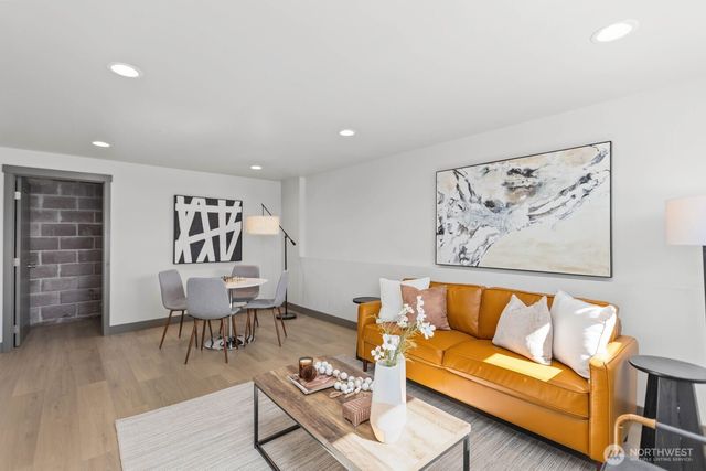 5926 23rd Avenue S, Seattle, WA 98108