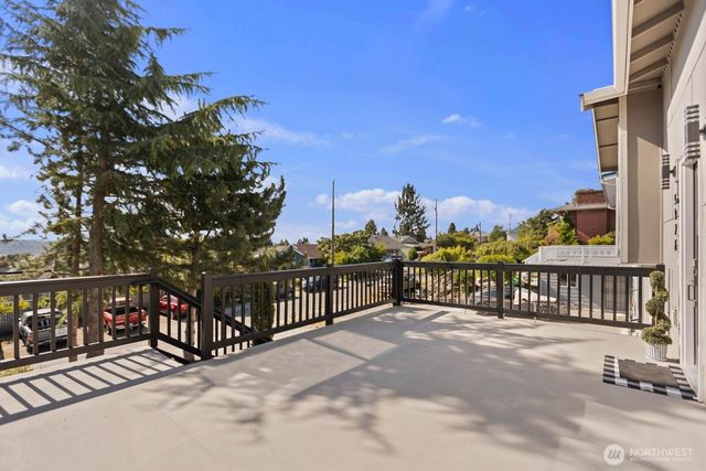 5926 23rd Avenue S, Seattle, WA 98108