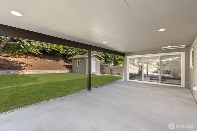 5926 23rd Avenue S, Seattle, WA 98108
