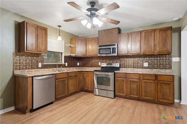303 N Milam Street, Rogers, TX 76569