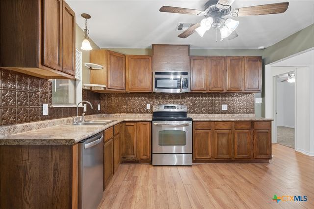 303 N Milam Street, Rogers, TX 76569