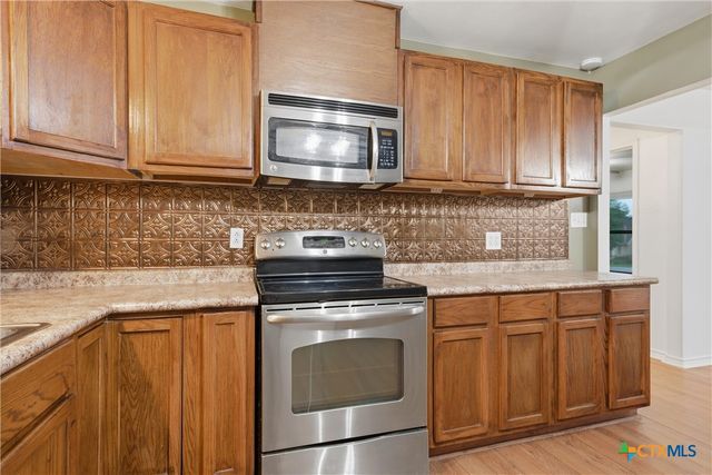303 N Milam Street, Rogers, TX 76569