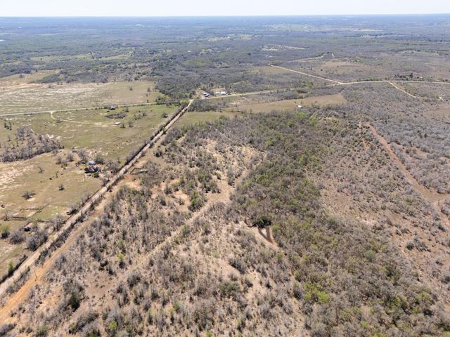 000 Cr 420, Waelder, TX 78959