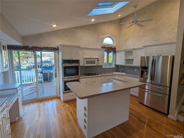 19 Comanche Lane, Commack, NY 11725