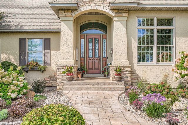 6260 Broadview Drive, Prior Lake, MN 55372