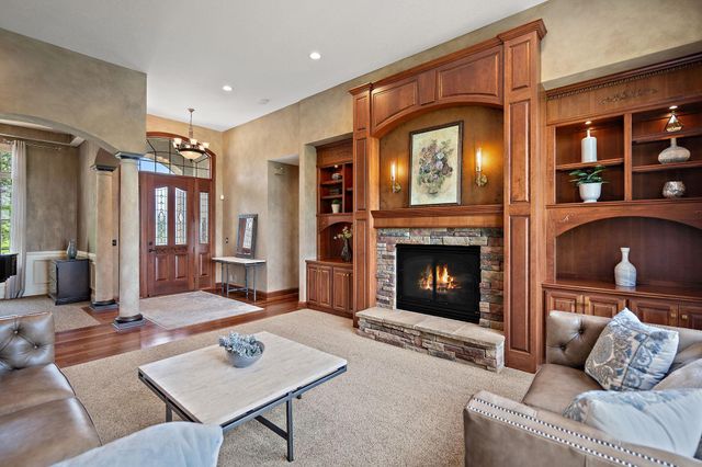 6260 Broadview Drive, Prior Lake, MN 55372