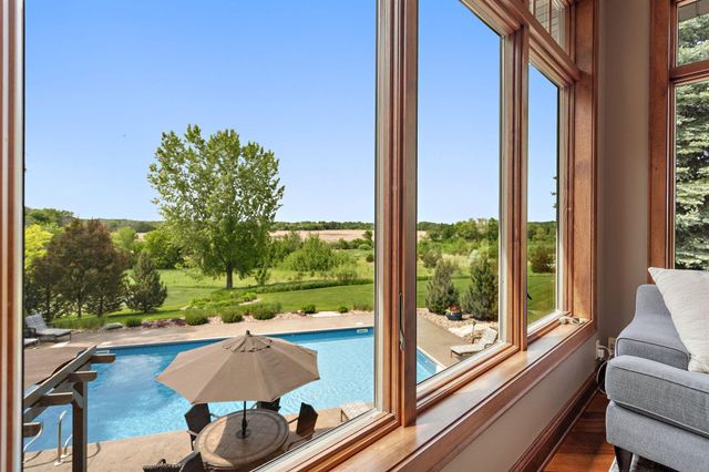 6260 Broadview Drive, Prior Lake, MN 55372