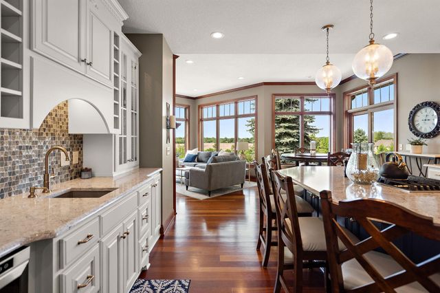 6260 Broadview Drive, Prior Lake, MN 55372