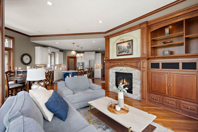 6260 Broadview Drive, Prior Lake, MN 55372