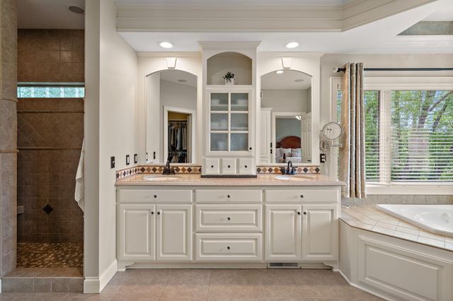 6260 Broadview Drive, Prior Lake, MN 55372