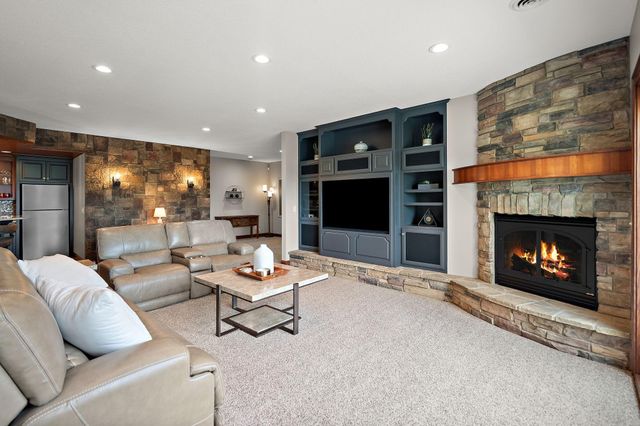 6260 Broadview Drive, Prior Lake, MN 55372