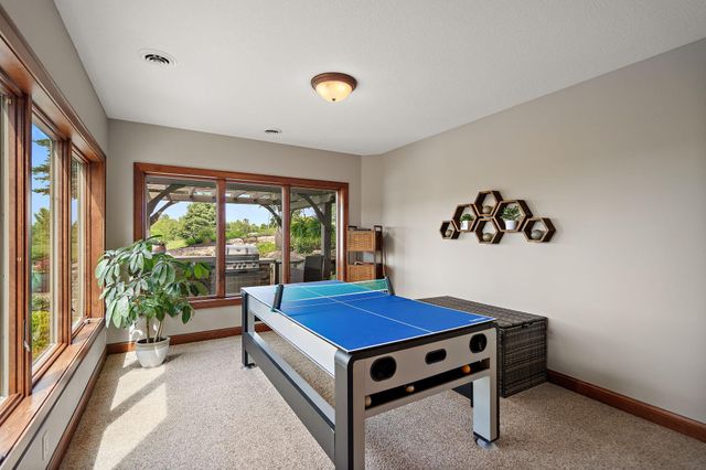 6260 Broadview Drive, Prior Lake, MN 55372