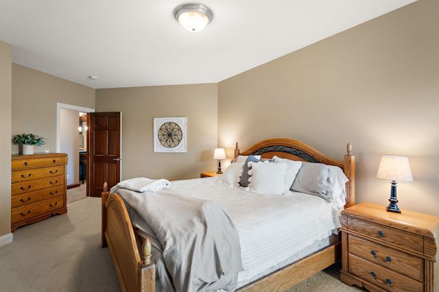 6260 Broadview Drive, Prior Lake, MN 55372