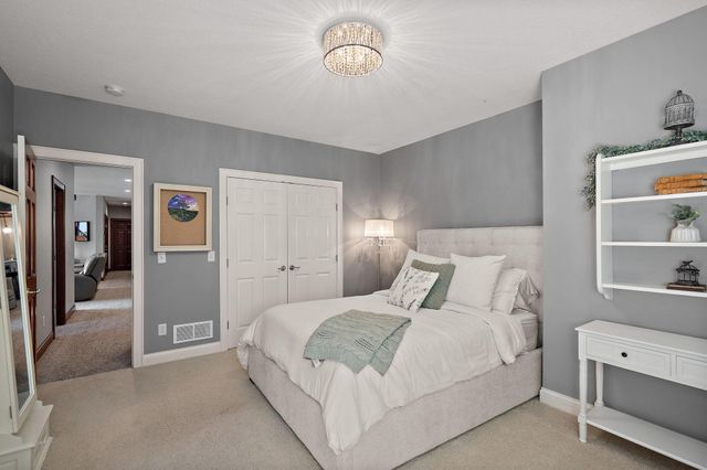 6260 Broadview Drive, Prior Lake, MN 55372