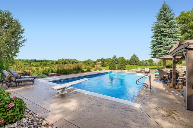 6260 Broadview Drive, Prior Lake, MN 55372