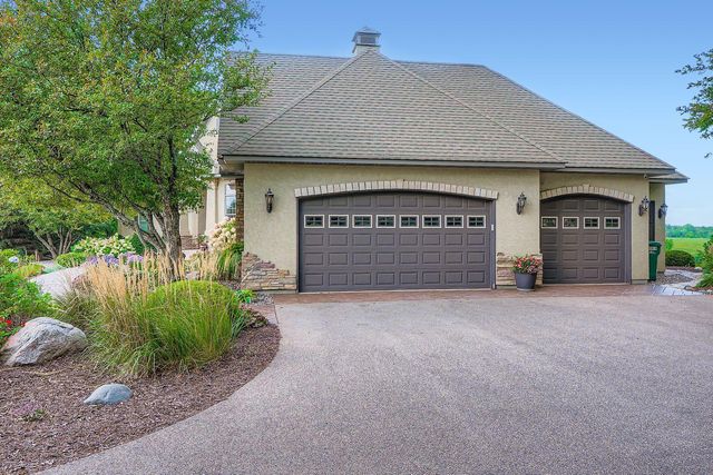 6260 Broadview Drive, Prior Lake, MN 55372