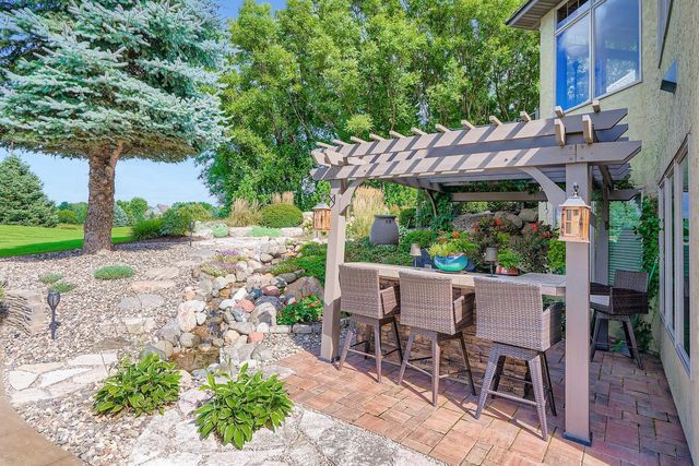6260 Broadview Drive, Prior Lake, MN 55372