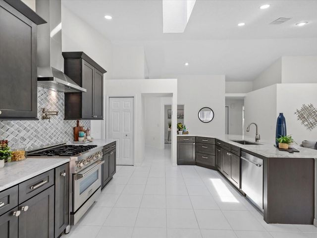 9631 OAKWOOD HILLS COURT, New Port Richey, FL 34655