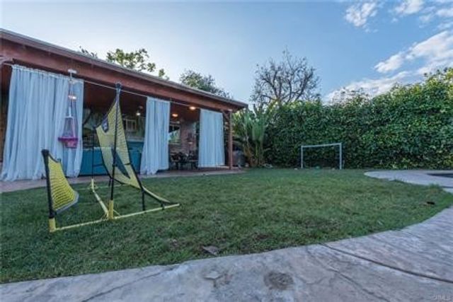 5714 Cantaloupe Avenue, Sherman Oaks, CA 91401