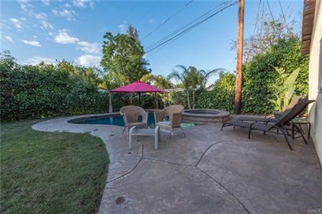 5714 Cantaloupe Avenue, Sherman Oaks, CA 91401
