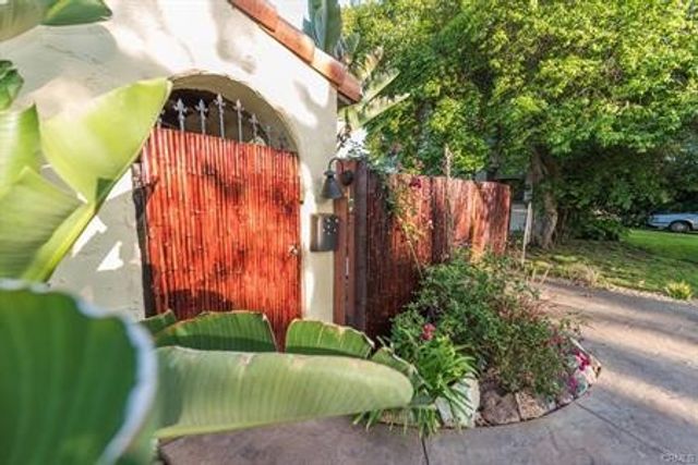 5714 Cantaloupe Avenue, Sherman Oaks, CA 91401