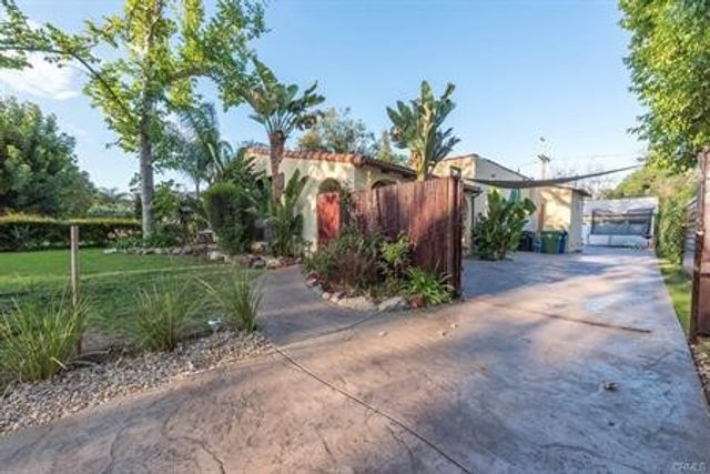 5714 Cantaloupe Avenue, Sherman Oaks, CA 91401