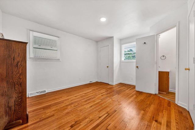 5671 Meadowcrest ST, Roanoke, VA 24019