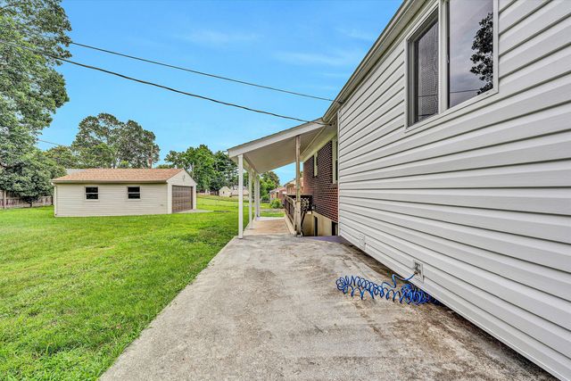 5671 Meadowcrest ST, Roanoke, VA 24019