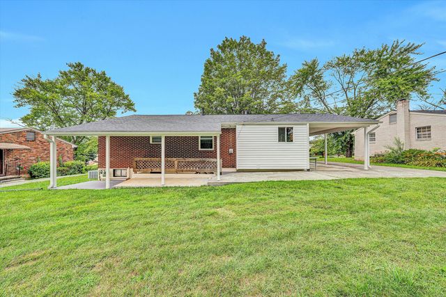 5671 Meadowcrest ST, Roanoke, VA 24019