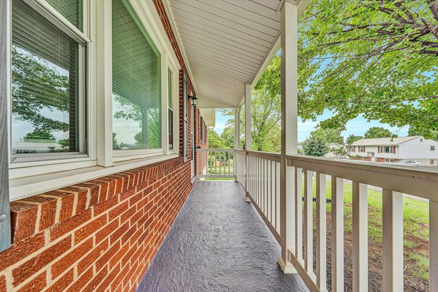 5671 Meadowcrest ST, Roanoke, VA 24019