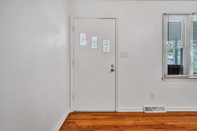 5671 Meadowcrest ST, Roanoke, VA 24019