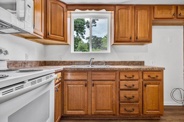 5671 Meadowcrest ST, Roanoke, VA 24019