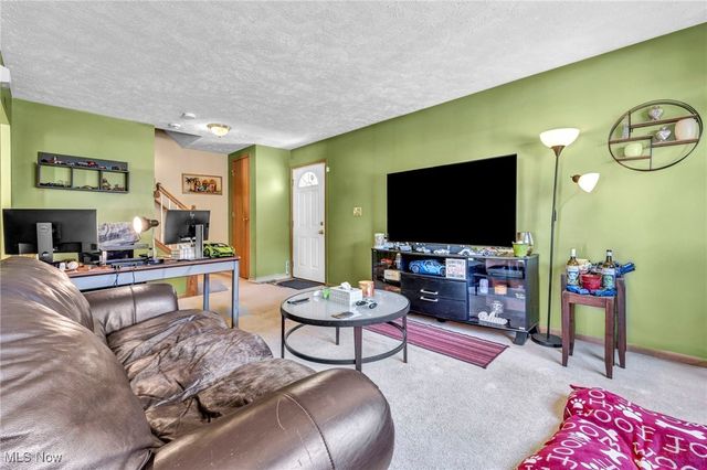 967 Russell Avenue, Akron, OH 44307