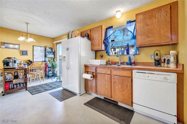 967 Russell Avenue, Akron, OH 44307