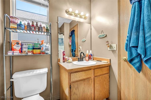 967 Russell Avenue, Akron, OH 44307