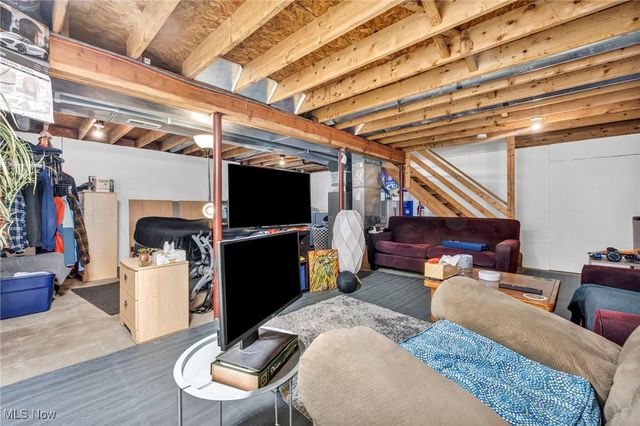 967 Russell Avenue, Akron, OH 44307