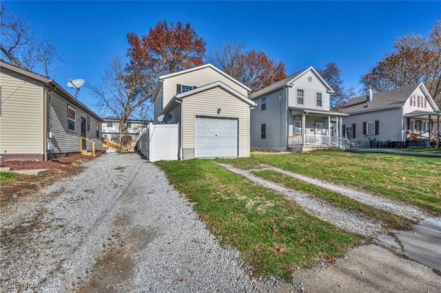 967 Russell Avenue, Akron, OH 44307