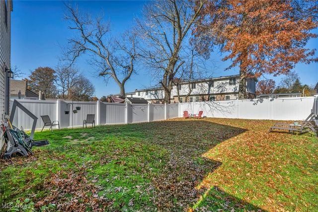 967 Russell Avenue, Akron, OH 44307